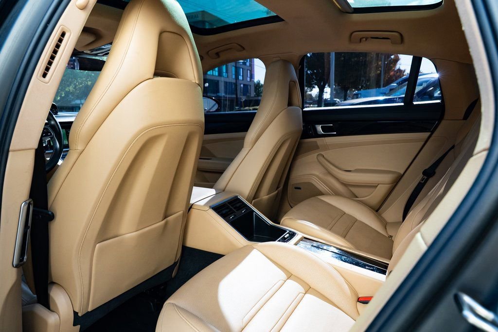 Used 2020 Porsche Panamera 4 w/ Premium Package Plus image 23