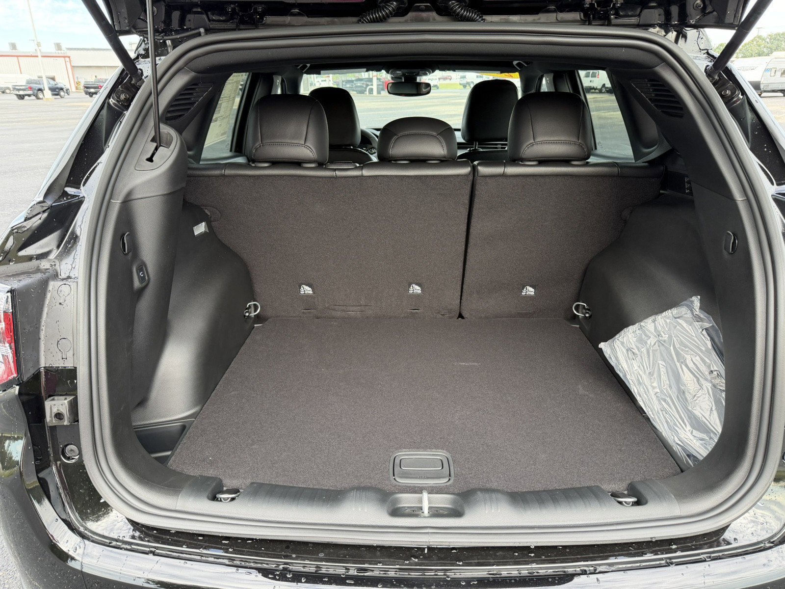 New 2026 Jeep Compass Trailhawk image 7