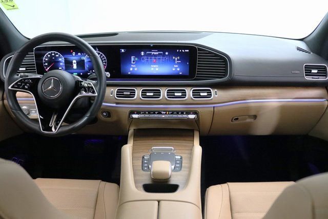 Used 2024 Mercedes-Benz GLE 450e 4MATIC w/ Driver Assistance Package image 22