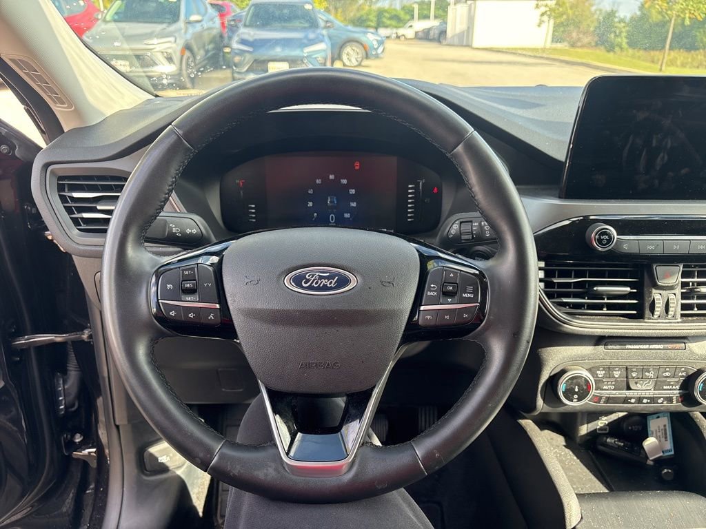 Used 2024 Ford Escape Active AWD/4WD image 9