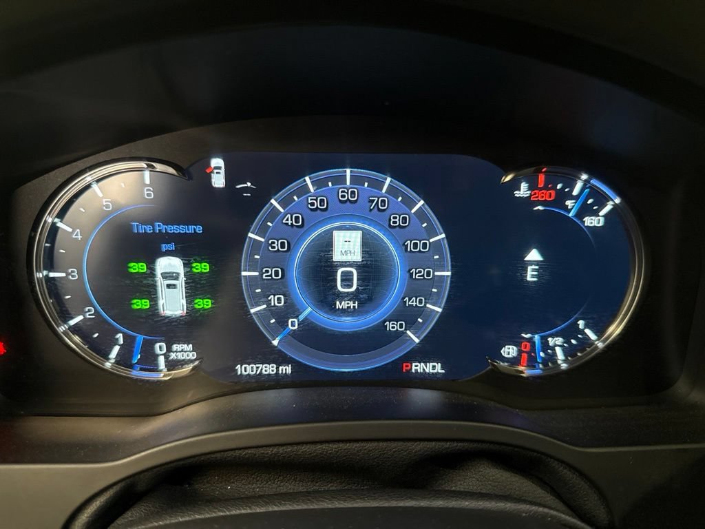 Used 2019 Cadillac Escalade ESV Platinum RWD image 31