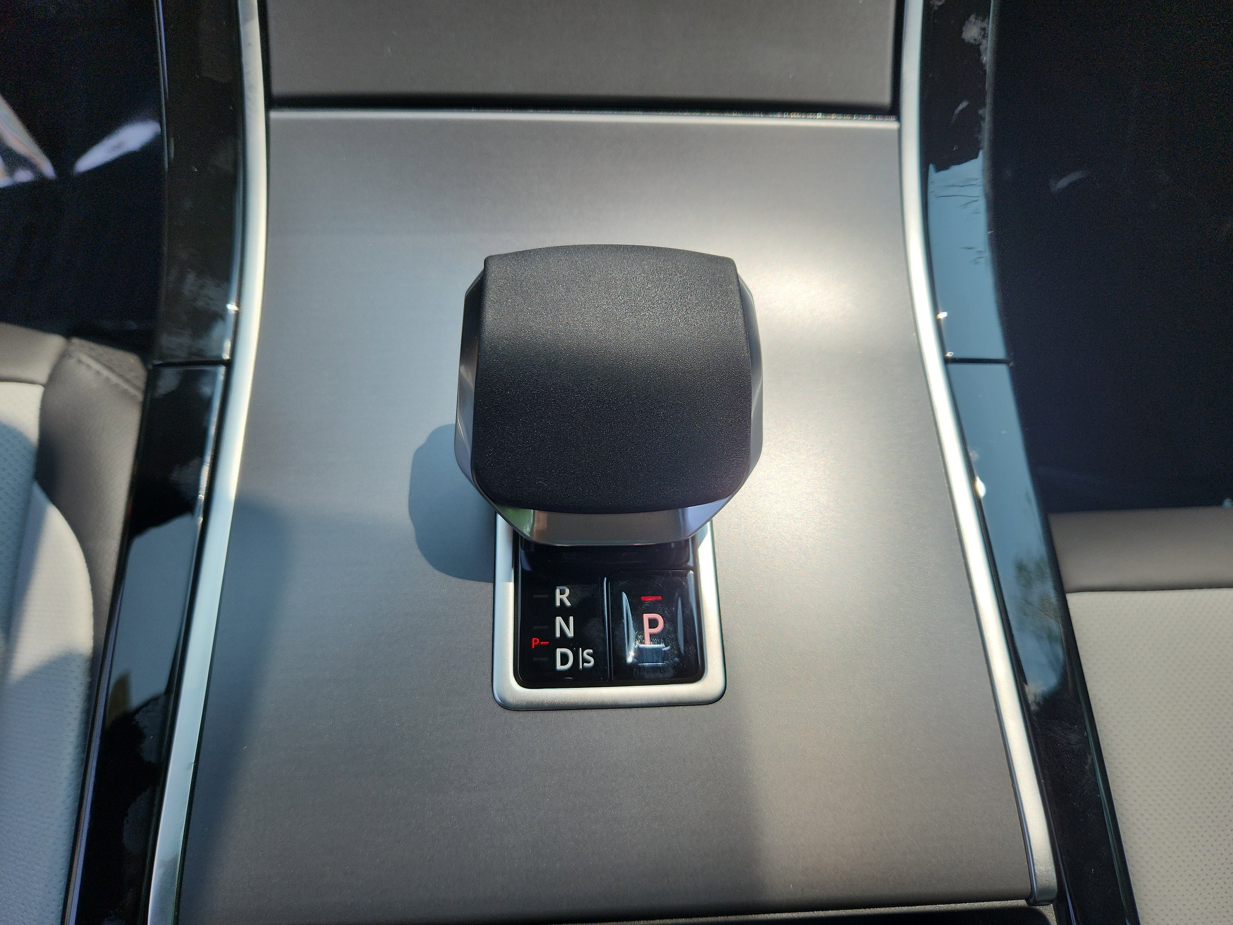 Certified 2026 Land Rover Range Rover Velar S image 16