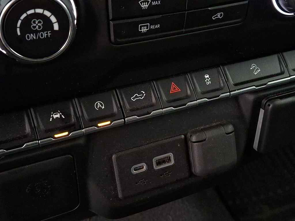 Used 2022 Chevrolet Silverado 1500 Custom Trail Boss w/ LPO, Dark Essentials Package image 21