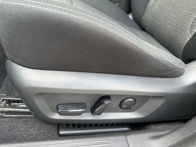 Used 2023 Nissan Rogue SV FWD image 12