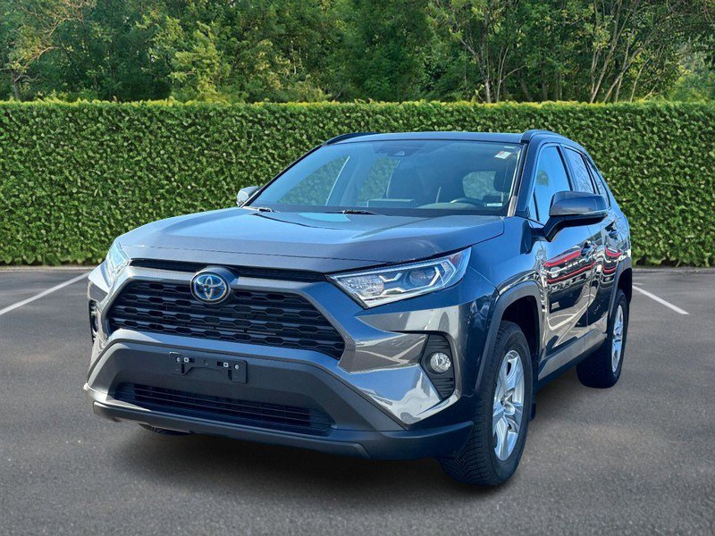 Used 2021 Toyota RAV4 XLE w/ Convenience Package image 6