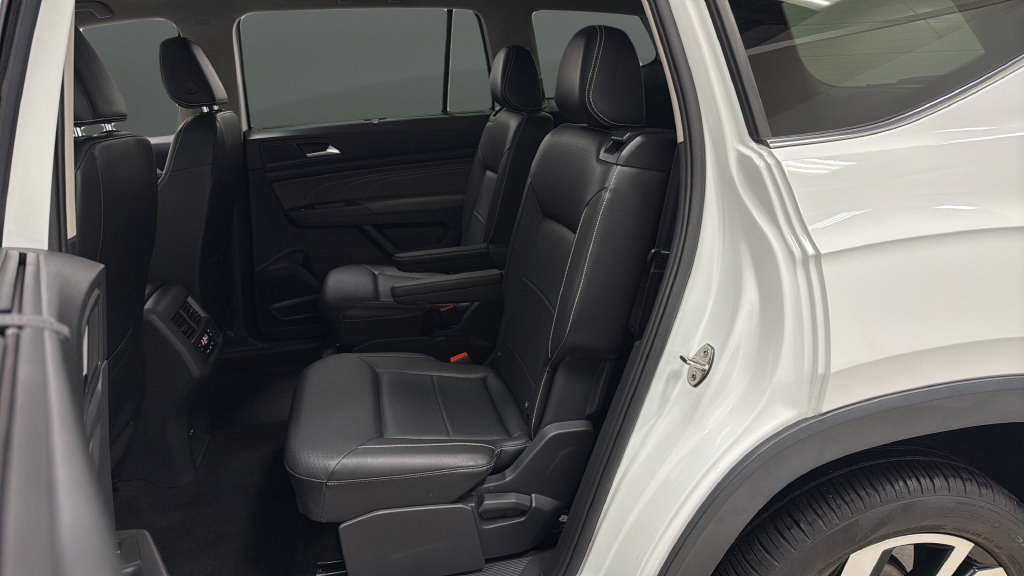 Used 2022 Volkswagen Atlas SEL AWD/4WD image 24