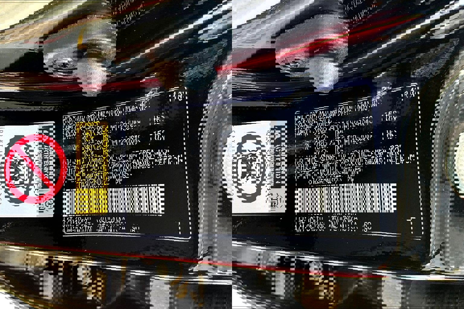 Used 2019 Toyota Highlander LE image 30