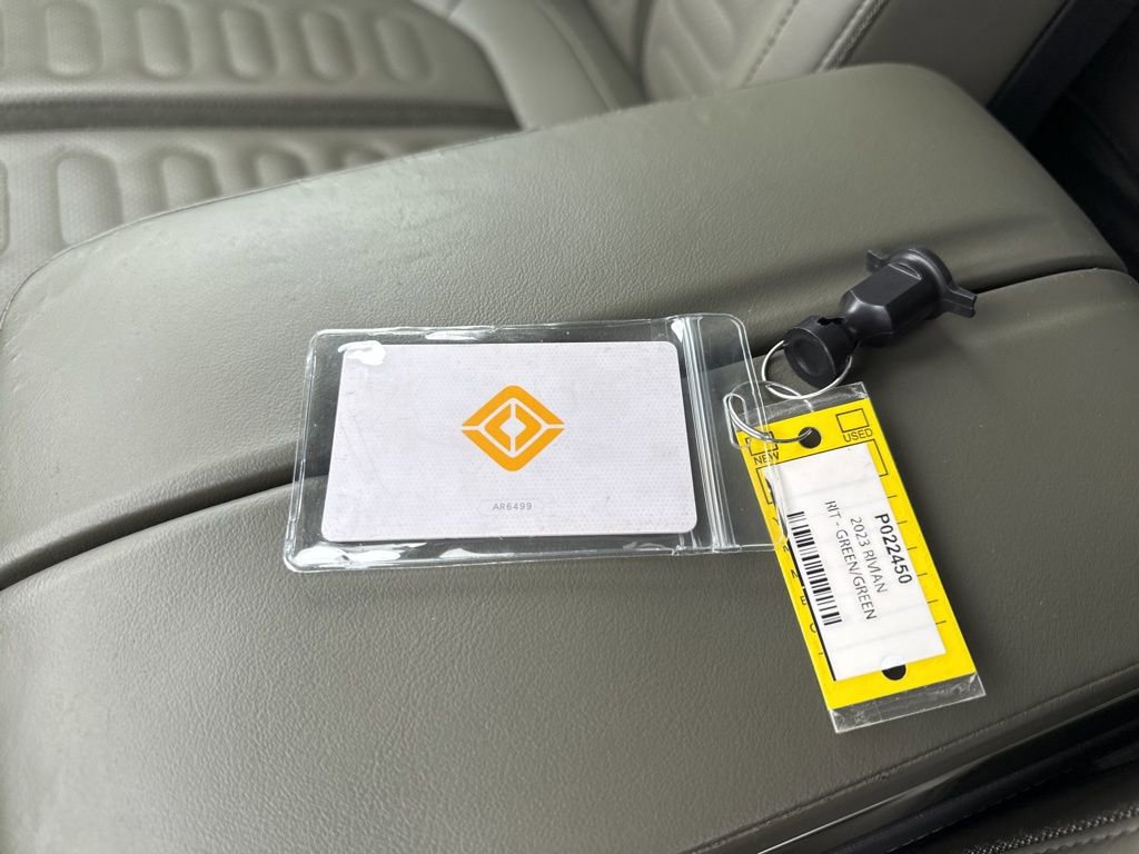 Used 2023 Rivian R1T Adventure image 29