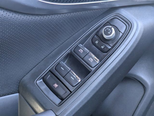 Used 2019 Subaru Crosstrek 2.0i Limited w/ Moonroof Package w/Navigation image 28