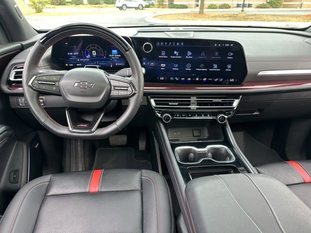 Used 2024 Chevrolet Traverse RS image 31