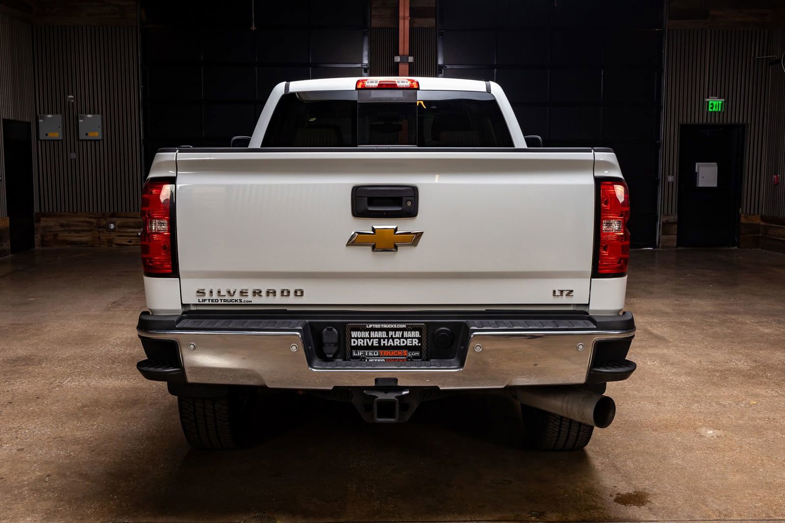 Used 2015 Chevrolet Silverado 2500 LTZ w/ LTZ Plus Package AWD/4WD image 7