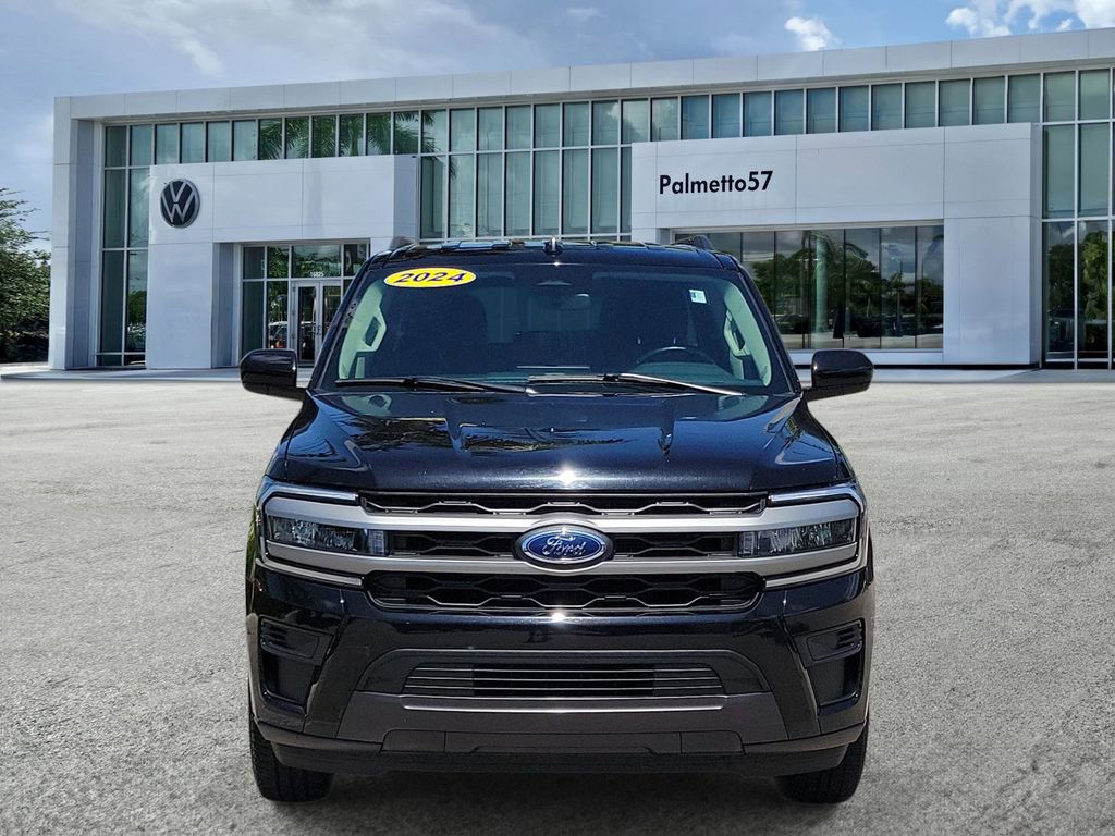 Used 2024 Ford Expedition Max XLT RWD image 2