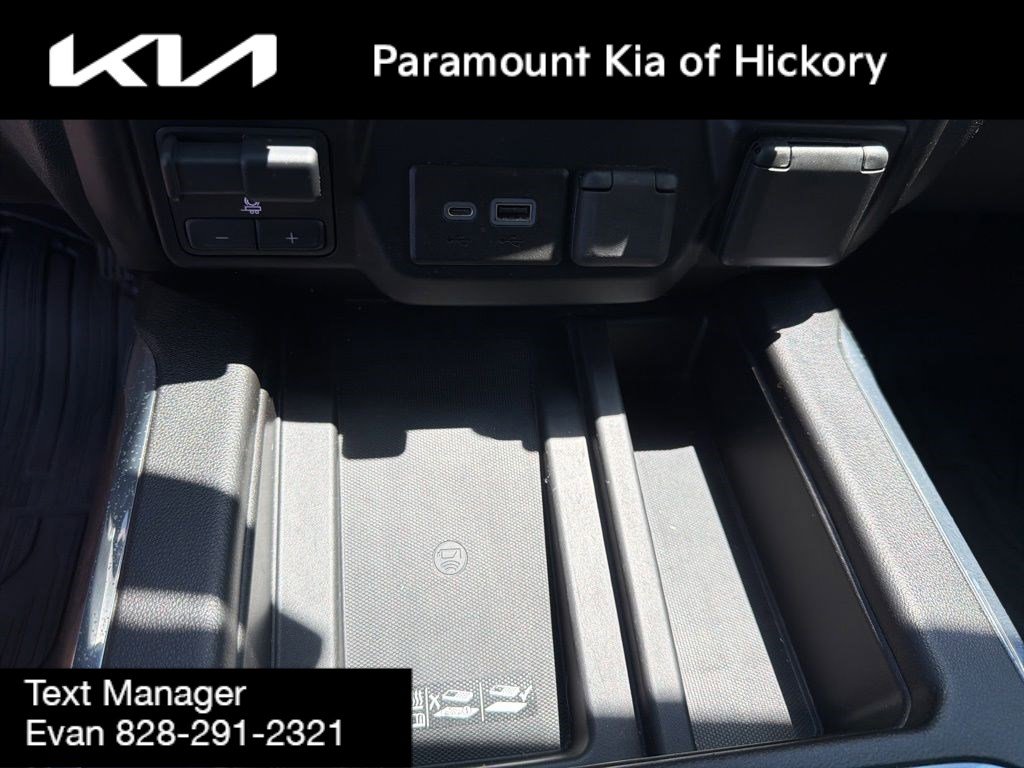 Used 2023 GMC Sierra 3500 Denali AWD/4WD image 25