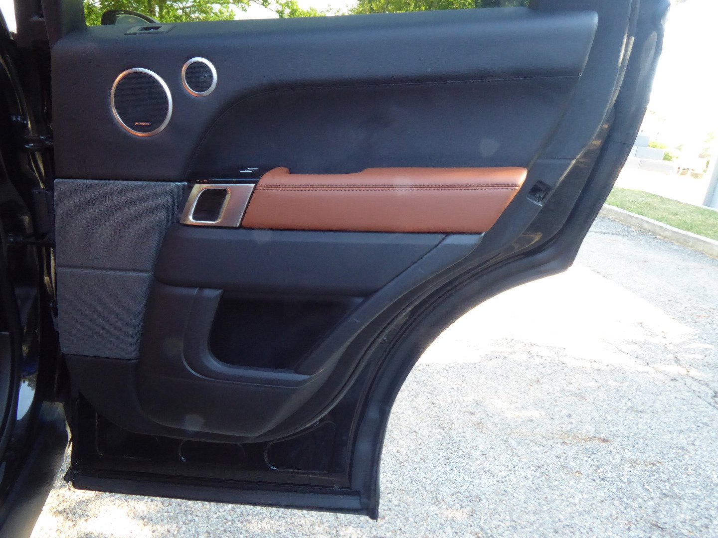 Used 2017 Land Rover Range Rover Sport Supercharged image 32