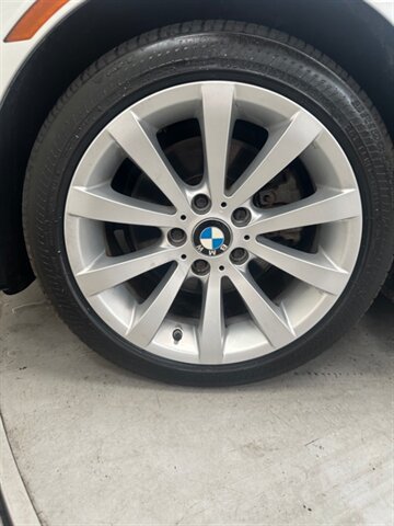 Used 2011 BMW 328i xDrive Sedan w/ Premium Pkg 2 AWD/4WD image 28