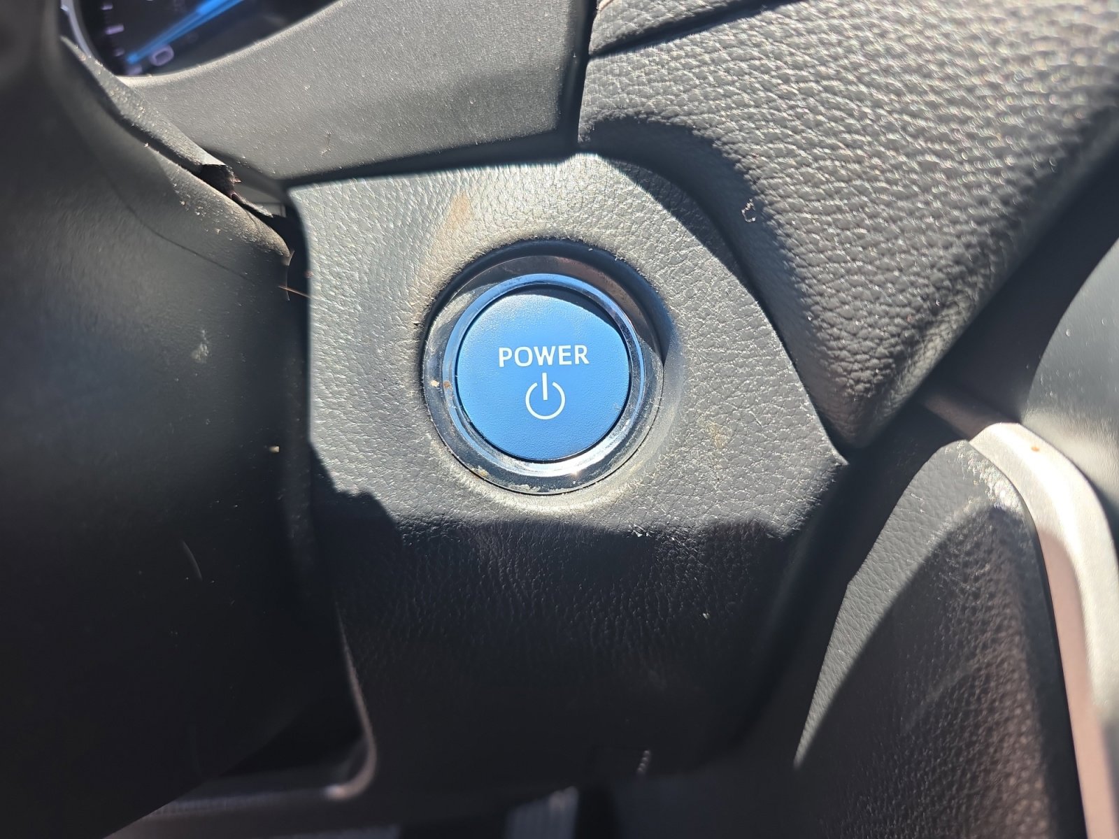 Used 2022 Toyota RAV4 XLE w/ XLE Grade Weather Package AWD/4WD image 30