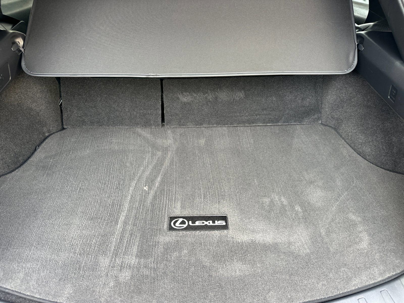 Used 2024 Lexus UX 250h FWD w/ Premium Package image 17