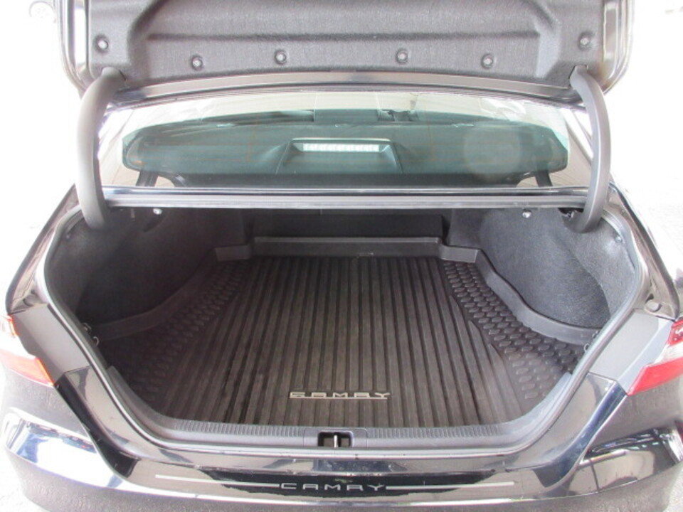 Used 2024 Toyota Camry LE image 30