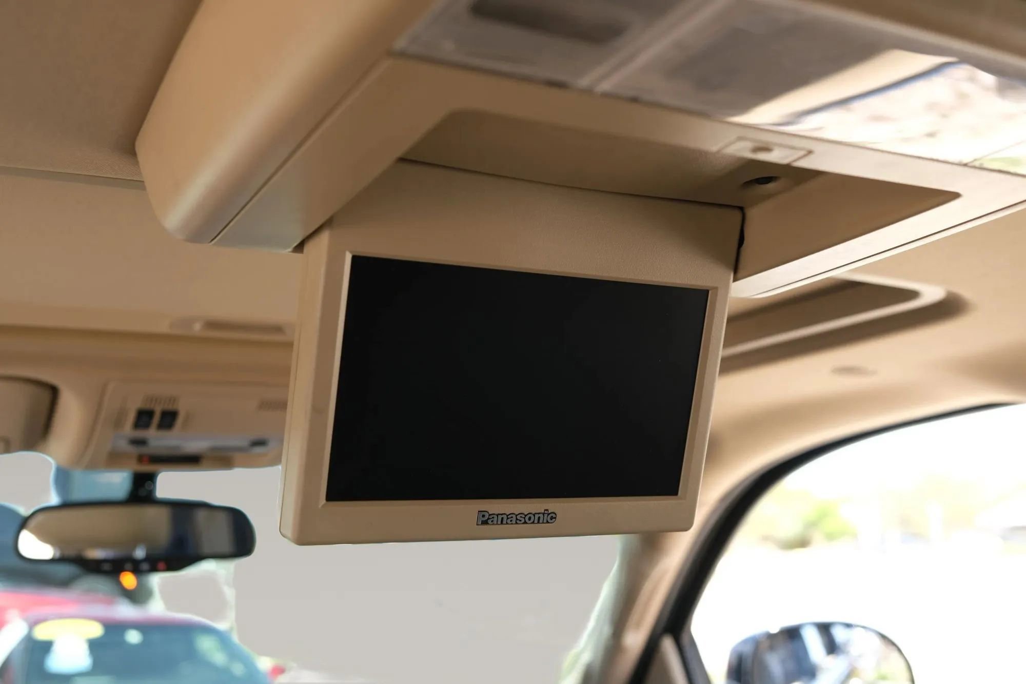 Used 2013 Cadillac Escalade EXT Premium image 24