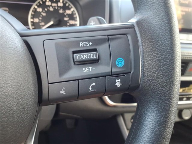 Used 2024 Nissan Rogue SV image 24