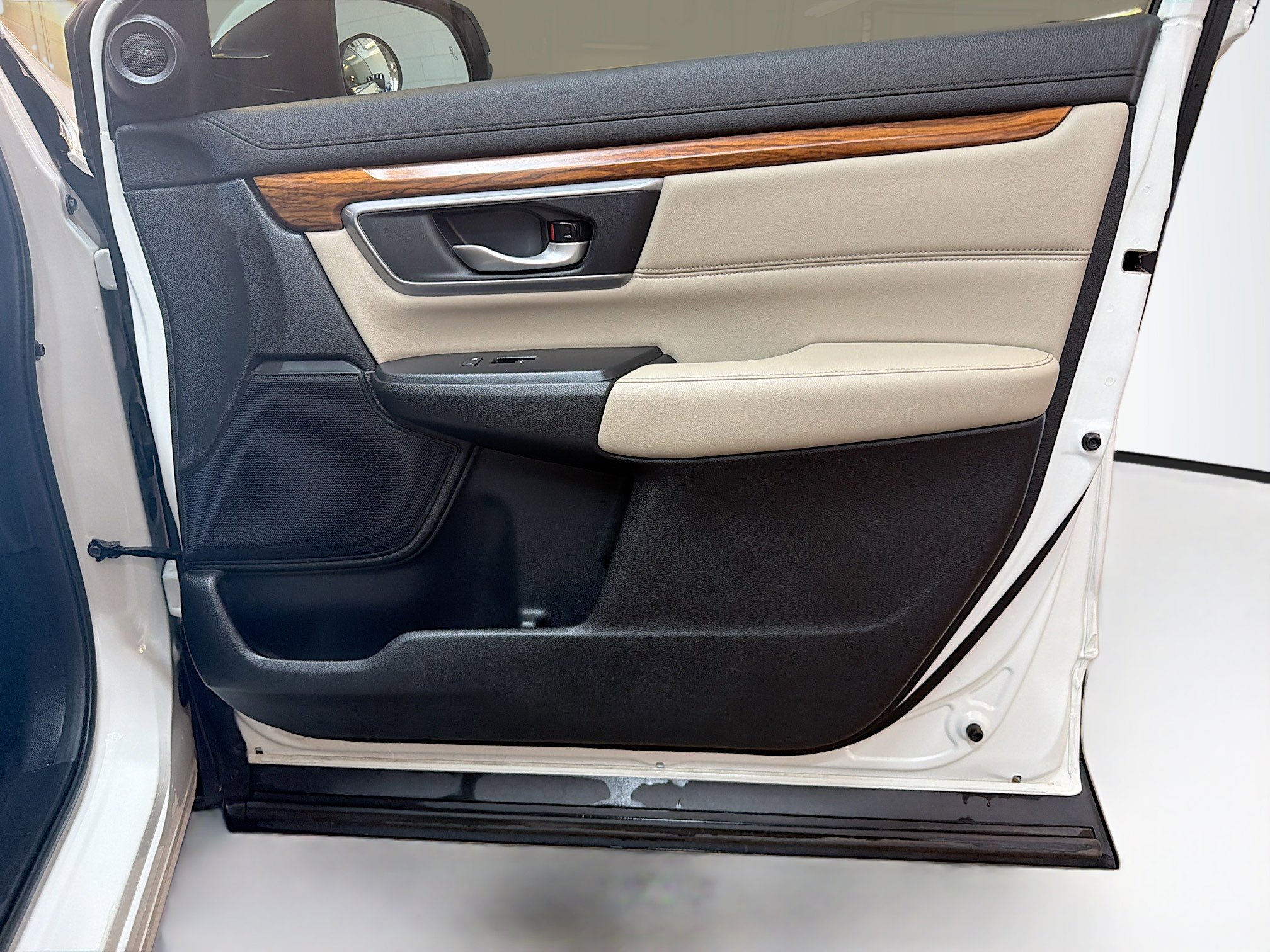 Used 2017 Honda CR-V EX-L image 34