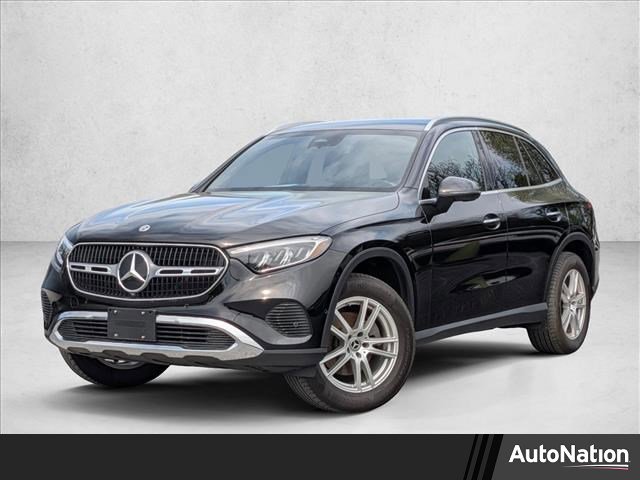 Used 2023 Mercedes-Benz GLC 300 4MATIC image 1