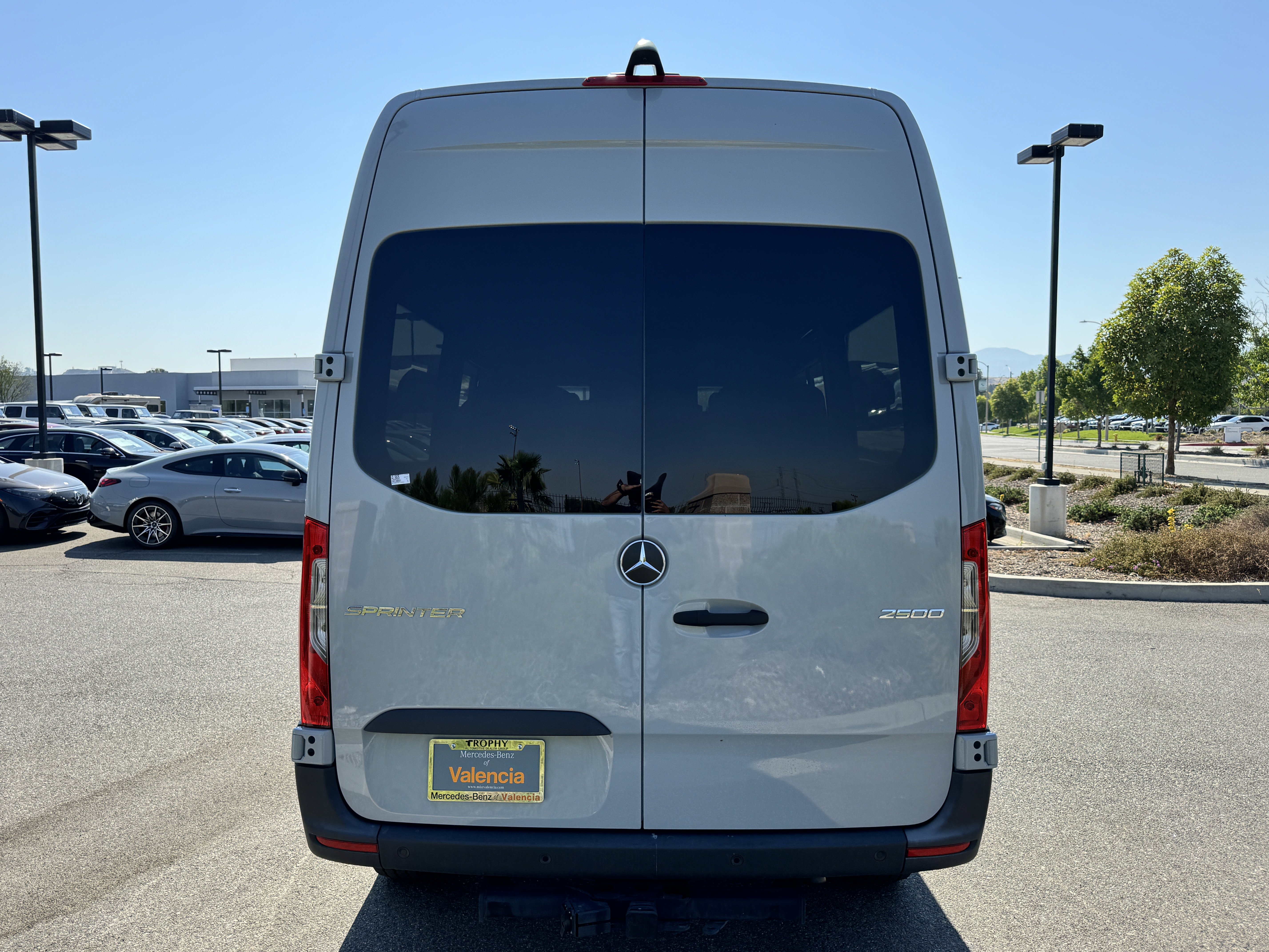 Used 2023 Mercedes-Benz Sprinter 2500 image 9