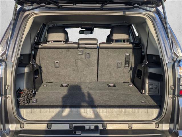 Used 2022 Toyota 4Runner SR5 Premium image 11