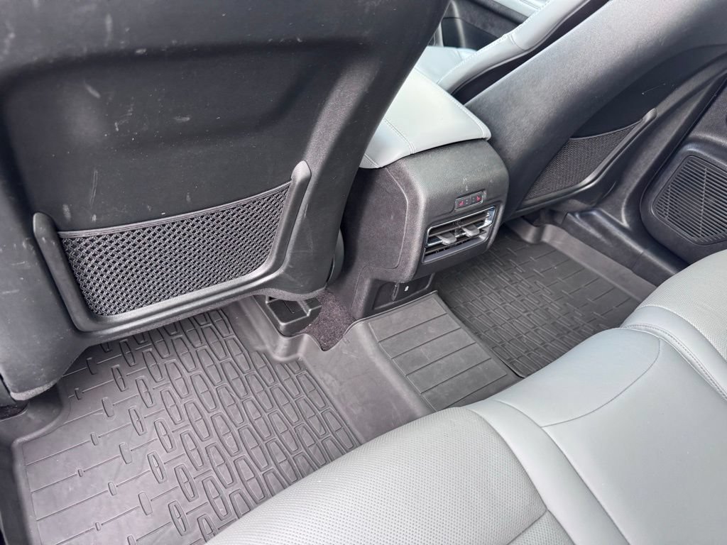 Used 2022 Lincoln Corsair AWD w/ Premium Package image 23
