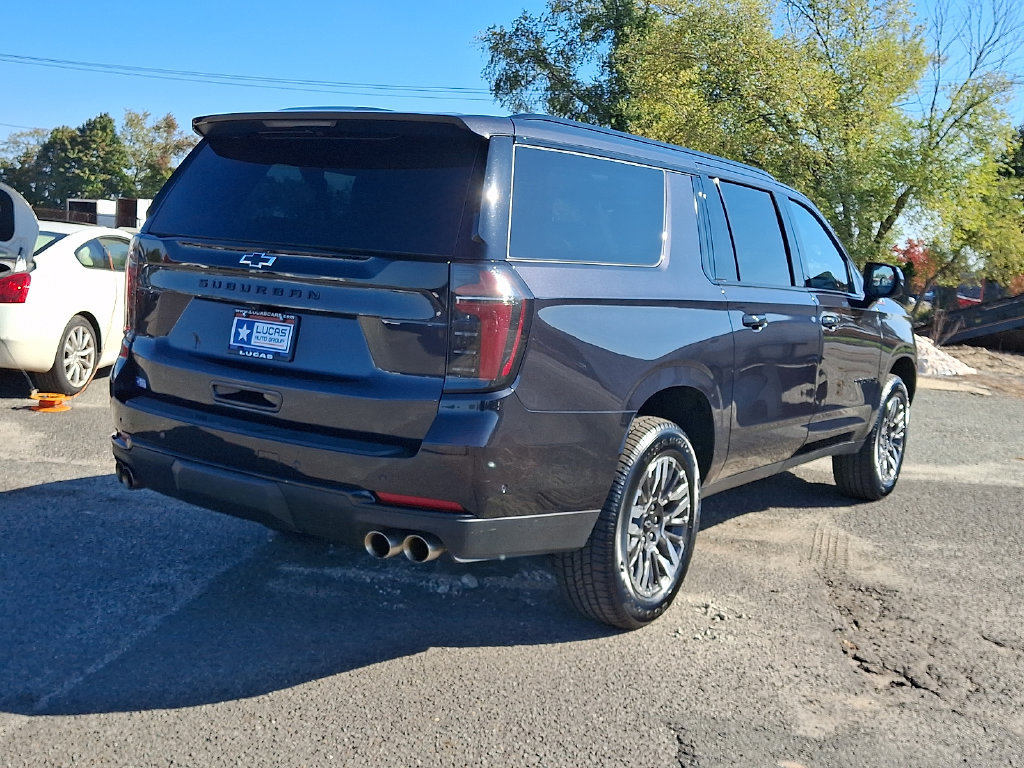 Used 2025 Chevrolet Suburban Z71 AWD/4WD image 11