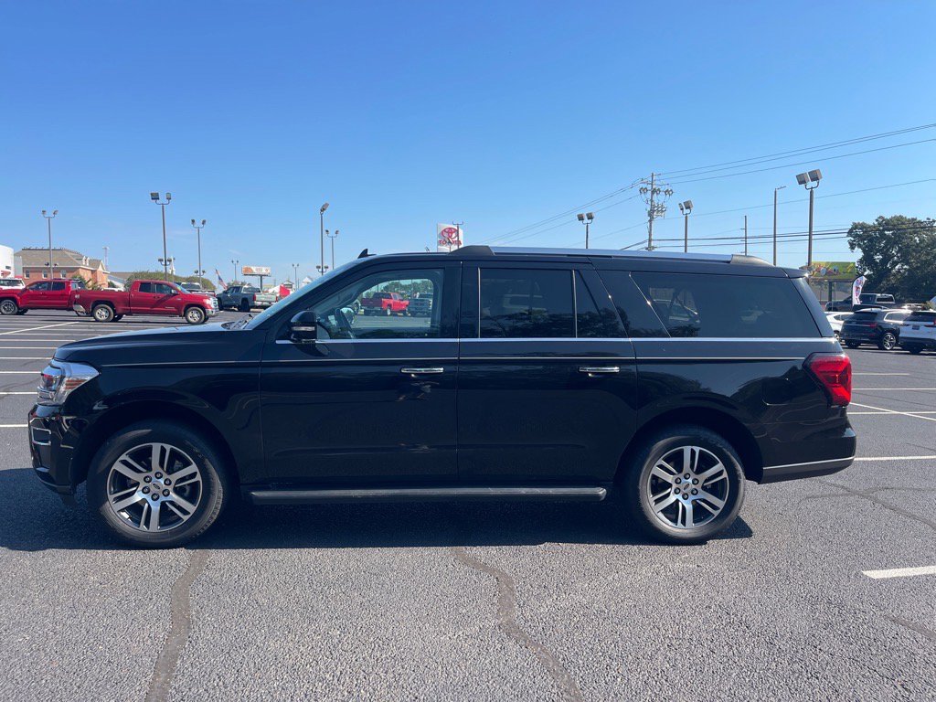 Used 2024 Ford Expedition Max Limited image 13