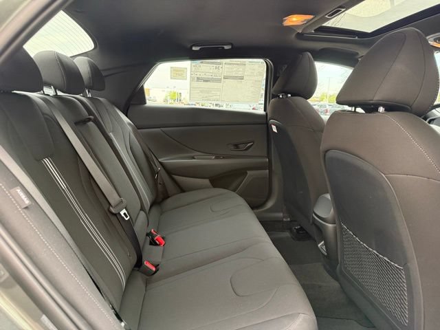 New 2026 Hyundai Elantra SEL Sport Premium FWD image 32