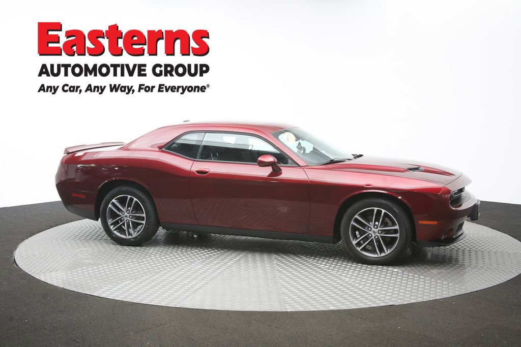 Used 2019 Dodge Challenger SXT AWD/4WD image 43