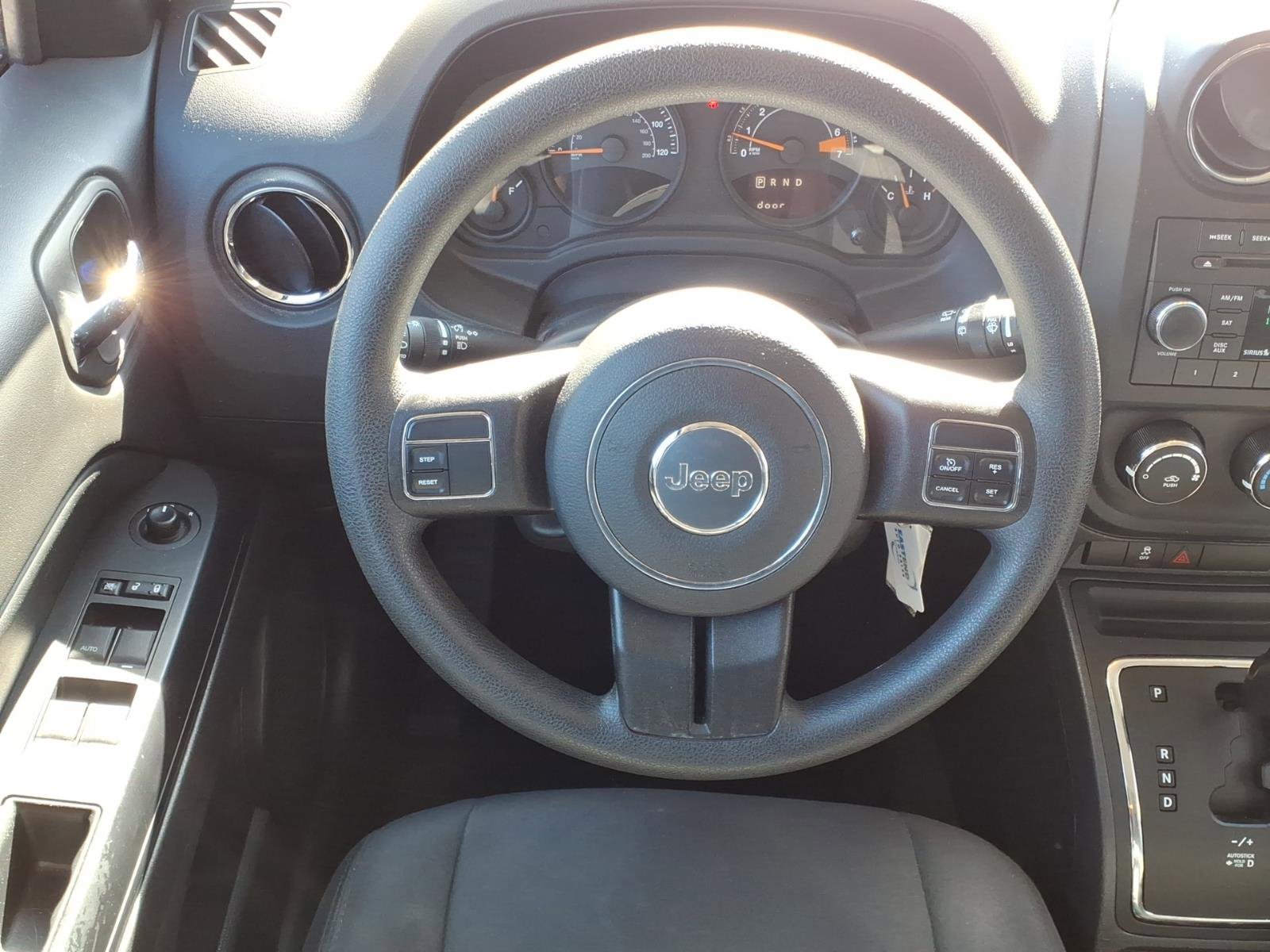 Used 2016 Jeep Patriot Sport w/ Power Value Group AWD/4WD image 5