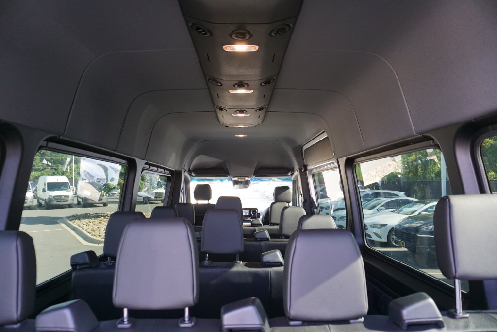Used 2023 Mercedes-Benz Sprinter 2500 image 30