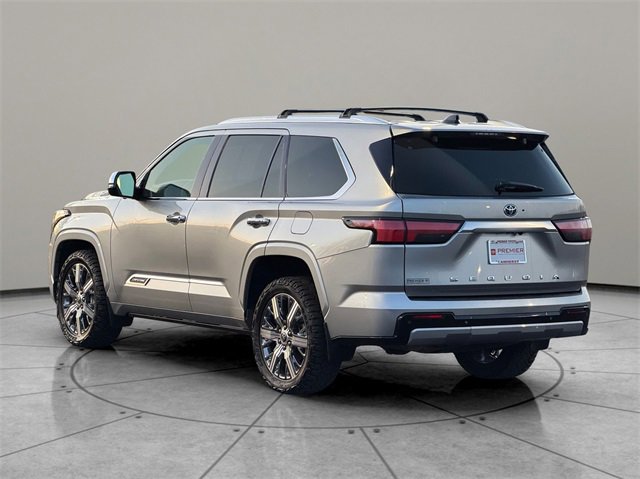 Used 2023 Toyota Sequoia Capstone image 4