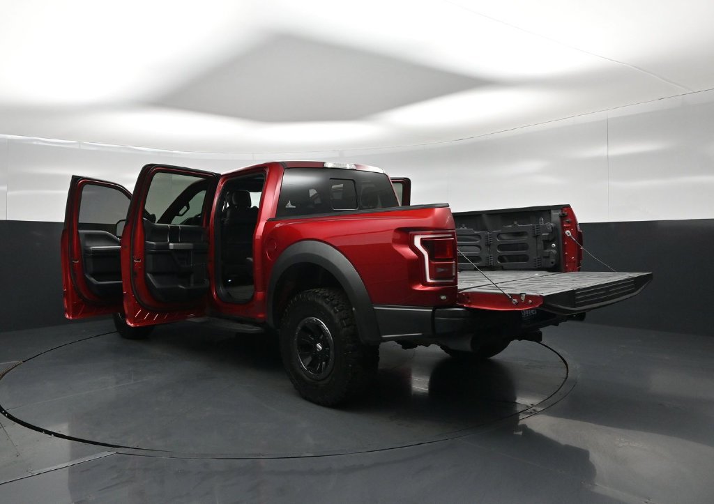 Certified 2017 Ford F150 Raptor w/ Equipment Group 802A Luxury AWD/4WD image 34