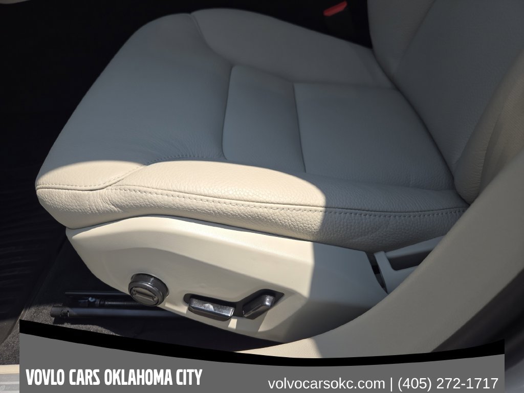 Certified 2026 Volvo V60 B5 Cross Country Plus w/ Climate Package AWD/4WD image 26