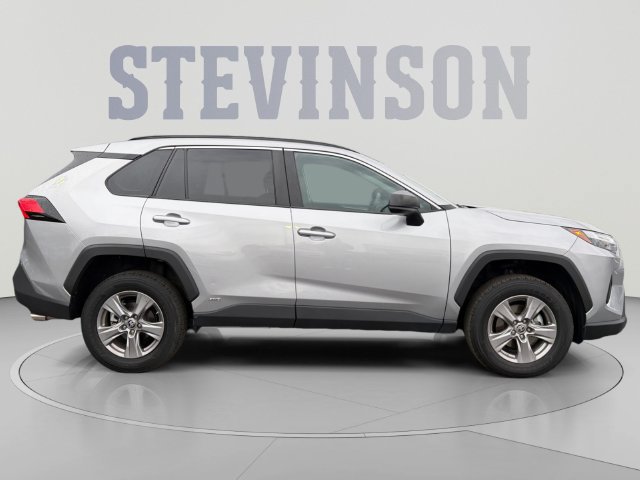 Used 2024 Toyota RAV4 LE AWD/4WD image 6