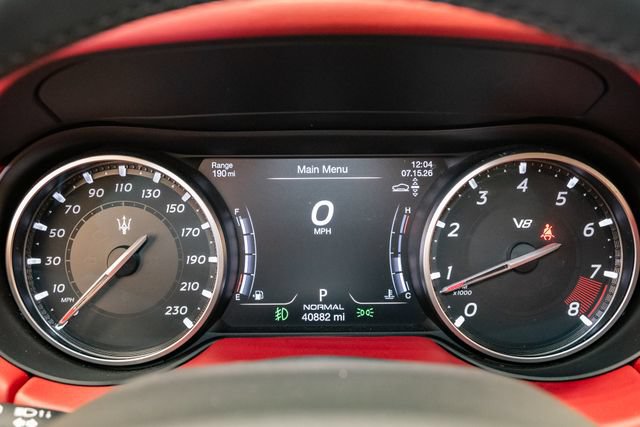Used 2022 Maserati Levante Trofeo AWD/4WD image 13