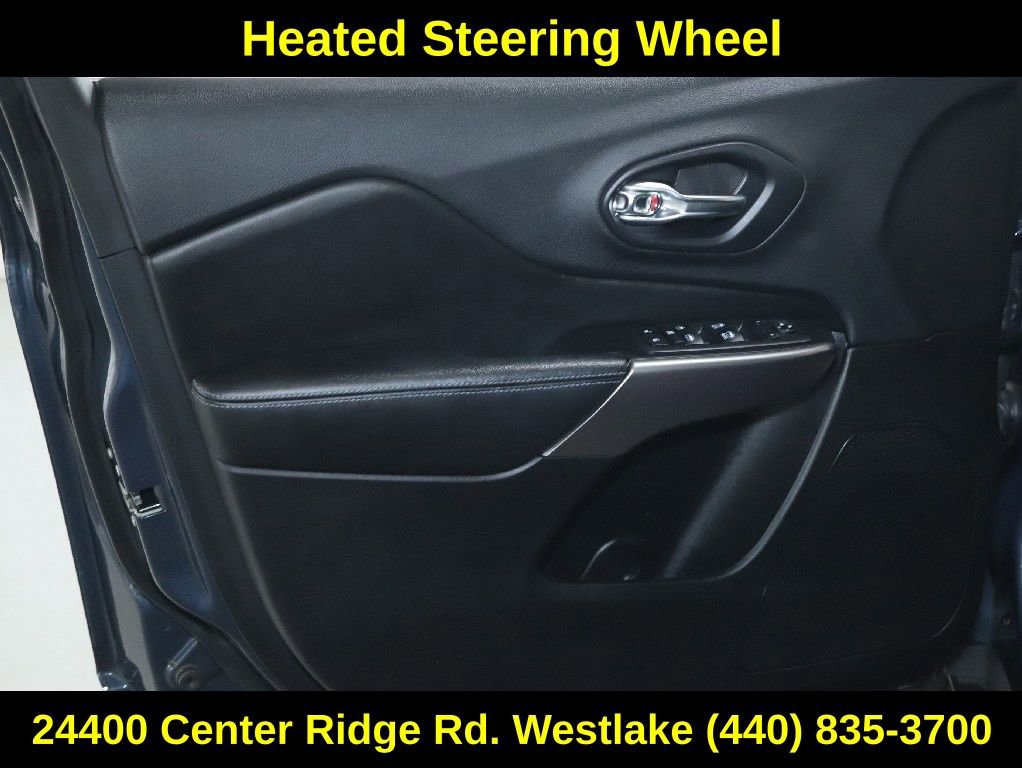 Used 2019 Jeep Cherokee Latitude Plus w/ Cold Weather Group AWD/4WD image 15