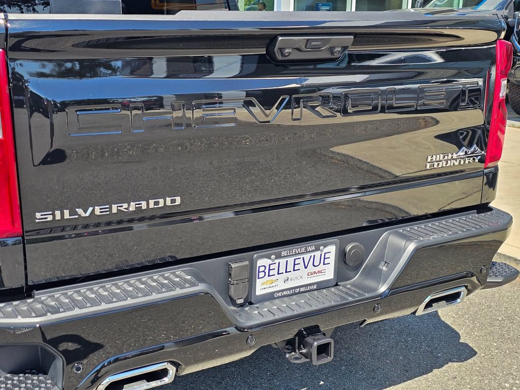 New 2026 Chevrolet Silverado 1500 High Country w/ Technology Package AWD/4WD image 15