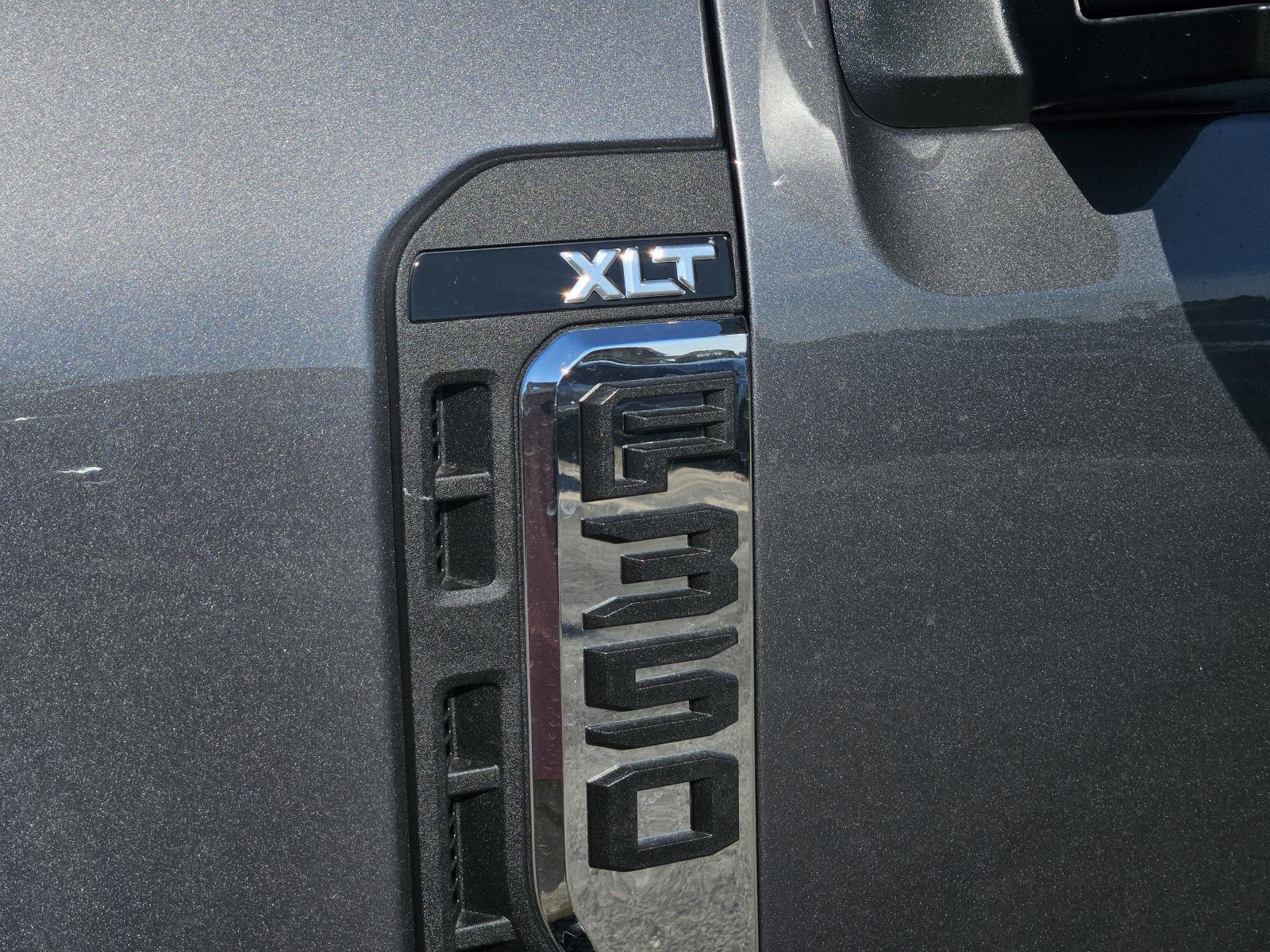 New 2026 Ford F350 XLT w/ FX4 Off-Road Package image 11