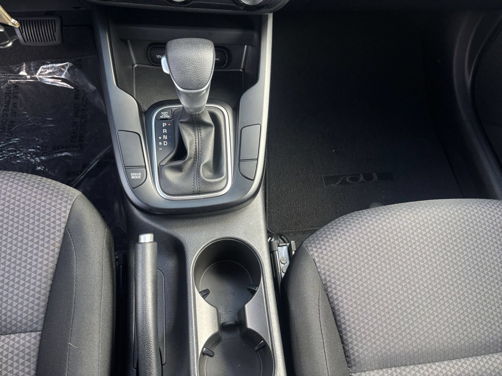 Used 2025 Kia Soul LX w/ LX Technology Package FWD image 39