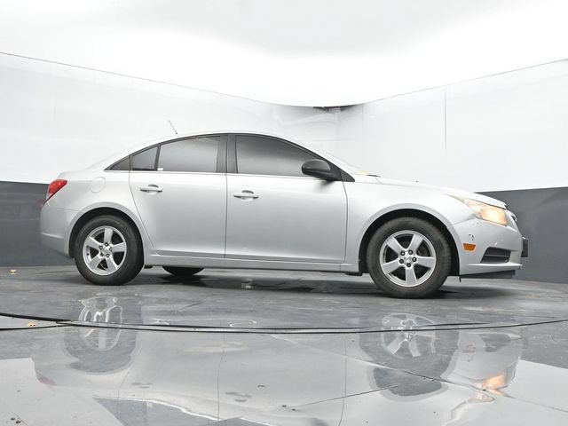 Used 2011 Chevrolet Cruze LT FWD image 23