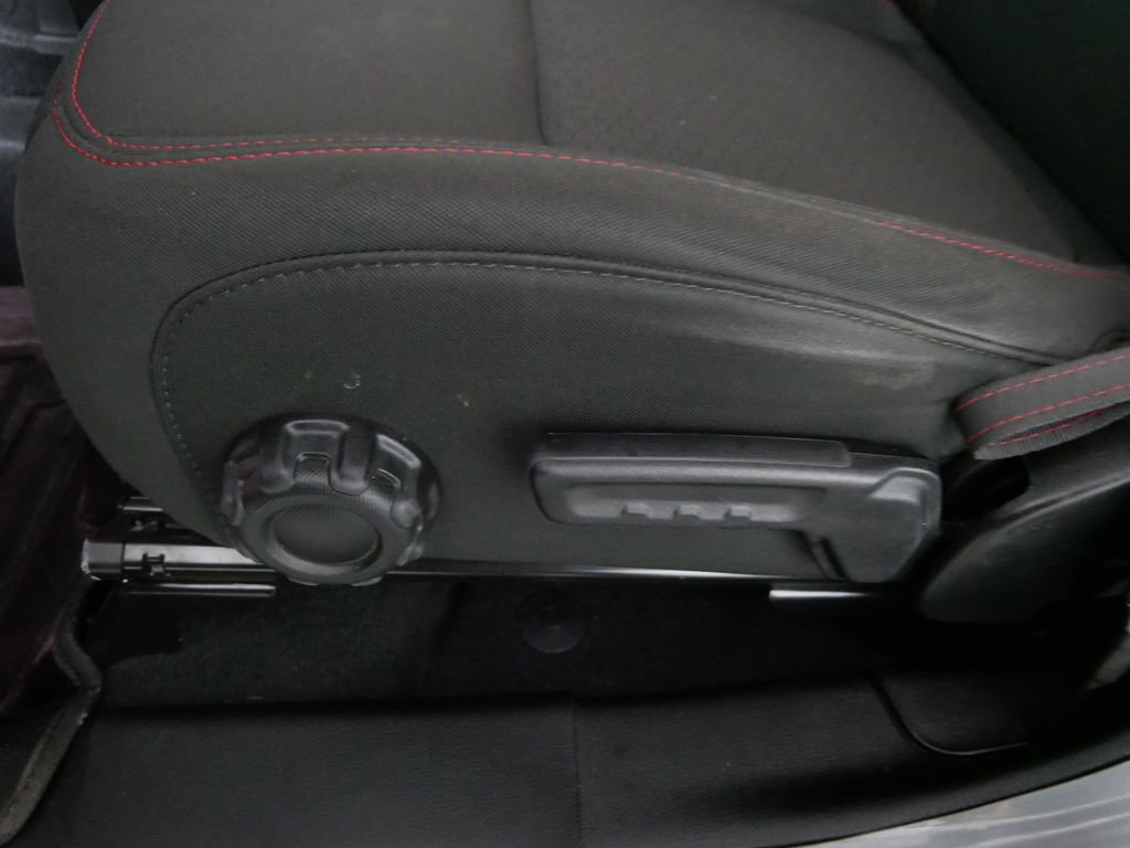 Used 2022 Jeep Wrangler Unlimited Rubicon w/ Dual Top Group image 21