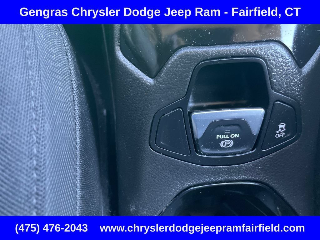 Used 2017 Jeep Renegade Altitude AWD/4WD image 45