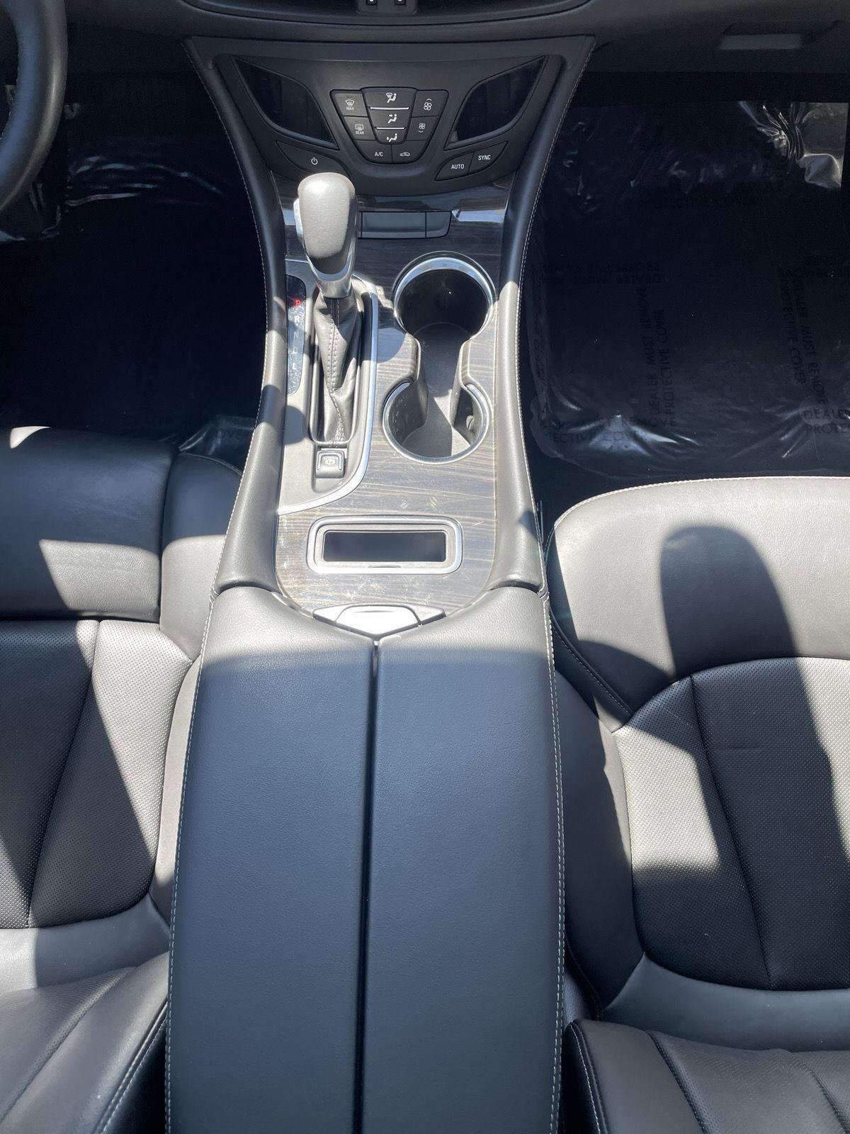 Used 2020 Buick Envision Premium w/ Driver Confidence Package image 25