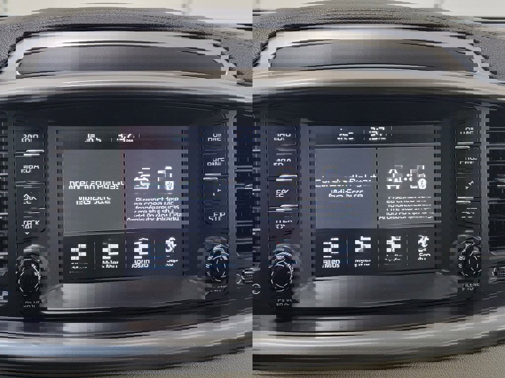 Used 2019 Kia Sorento LX image 21