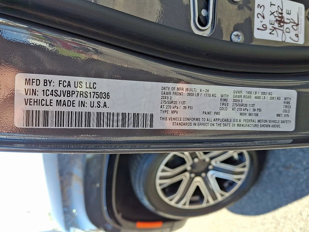 Certified 2024 Jeep Wagoneer Series II image 31